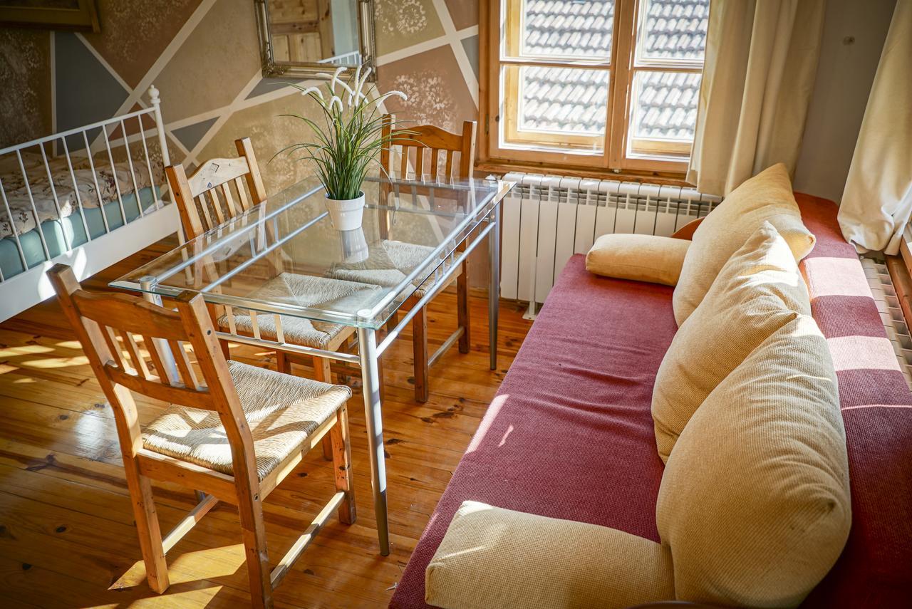 Rooster House Hotel Veliko Tarnovo Buitenkant foto