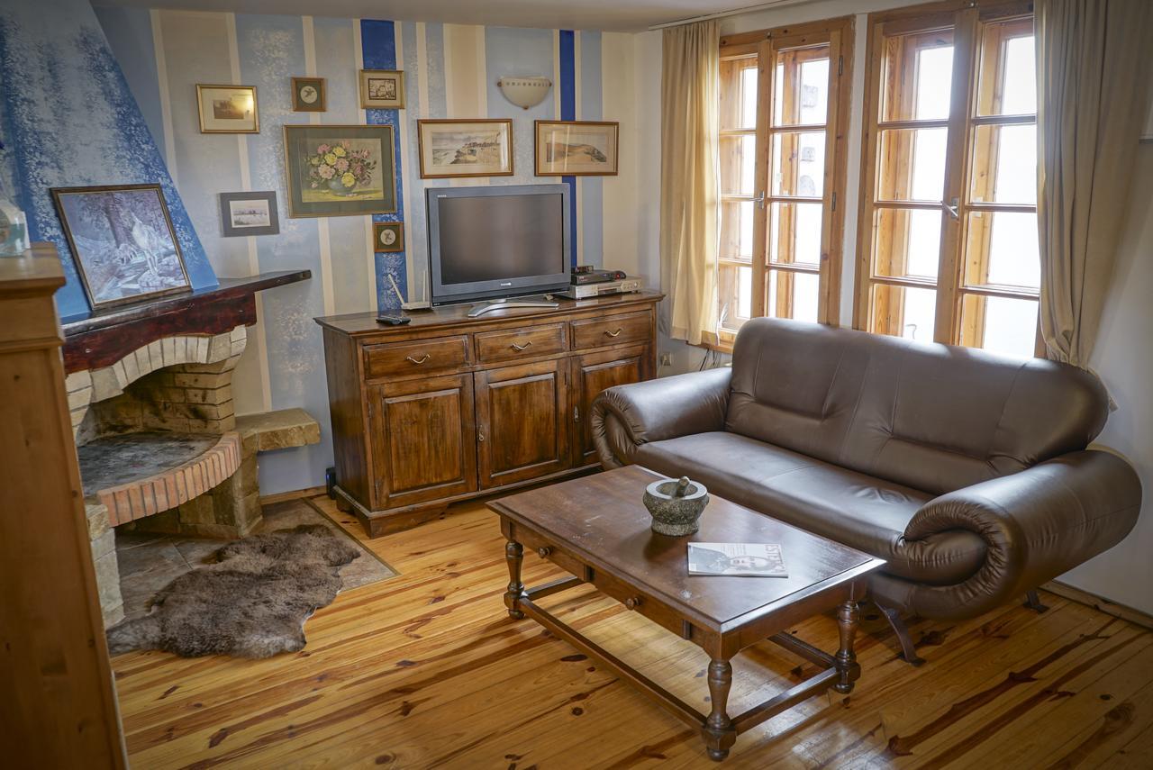 Rooster House Hotel Veliko Tarnovo Buitenkant foto