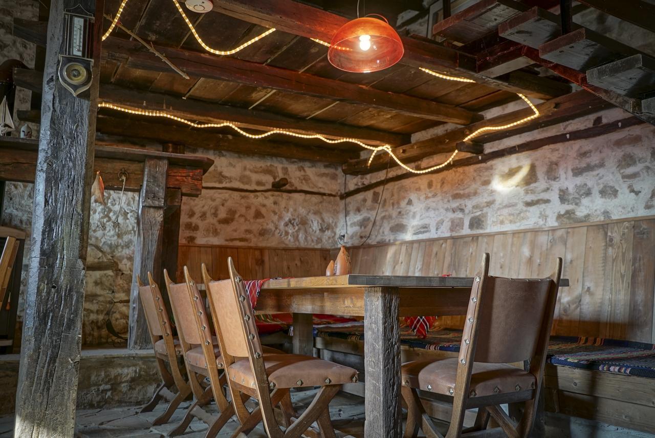 Rooster House Hotel Veliko Tarnovo Buitenkant foto